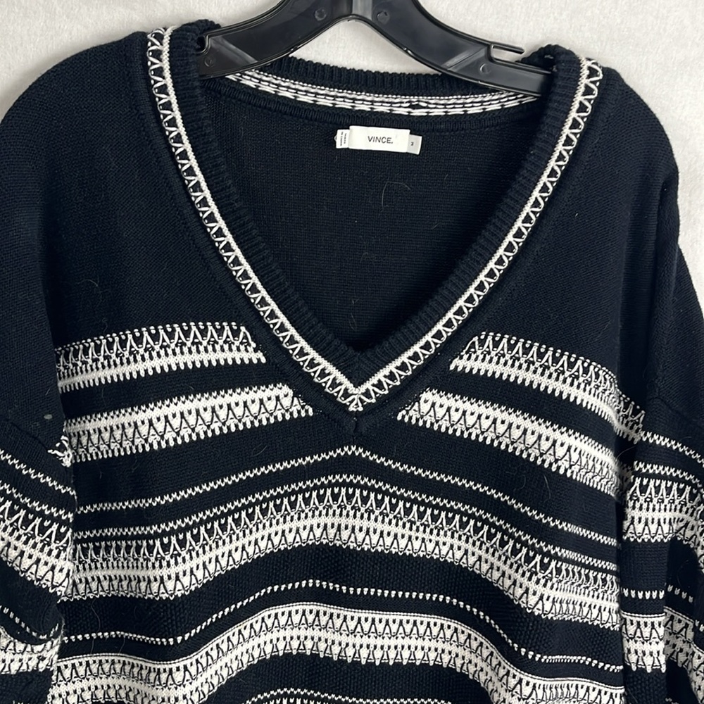 Vince small embroidered stripe v neck oversized - Picture 2 of 5